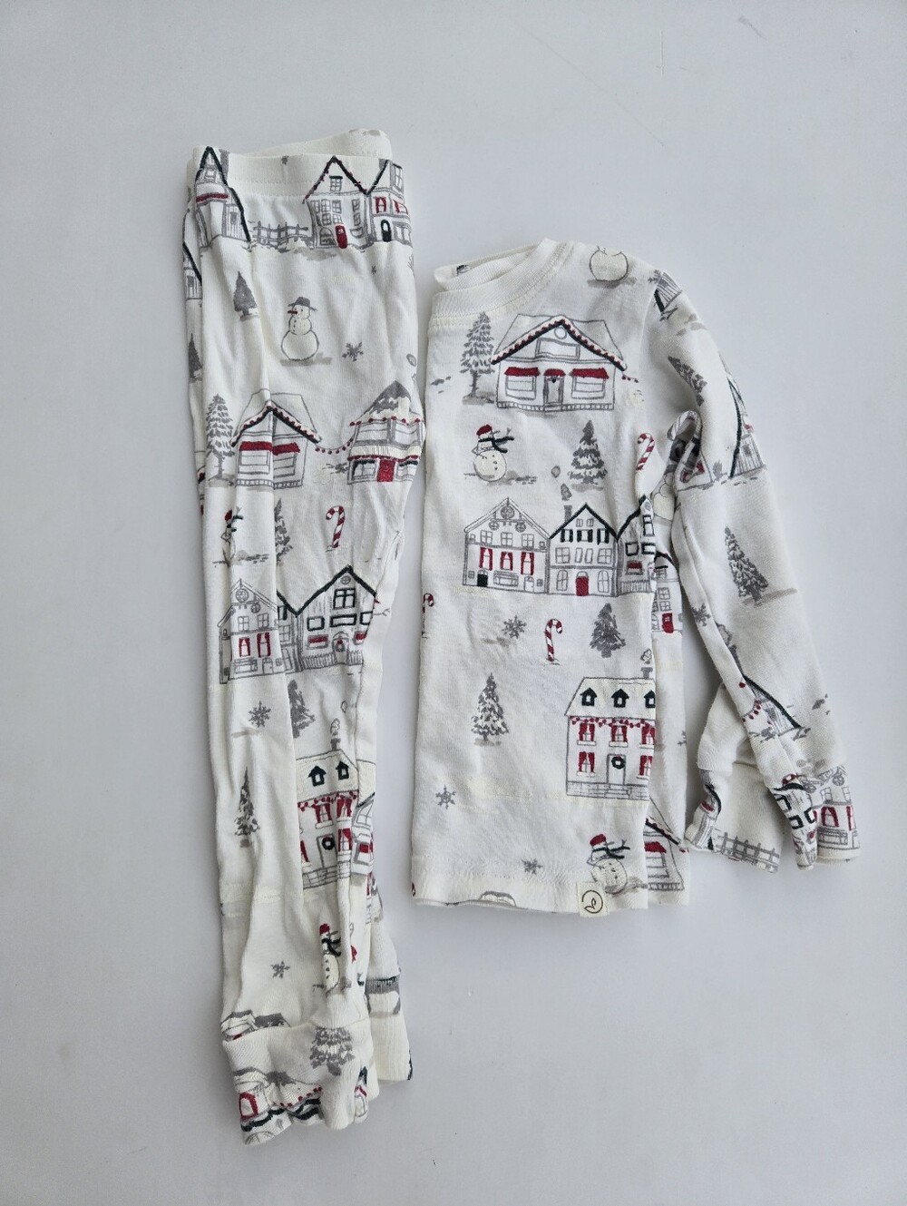 Little Planet Cream Holiday Village Pajama Set Organic Cotton 2T